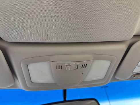 Used 2014 INFINITI Q60 Convertible w/ Premium Package image 29