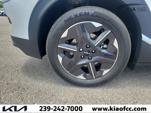 New 2026 Kia EV6 Light RWD image 9