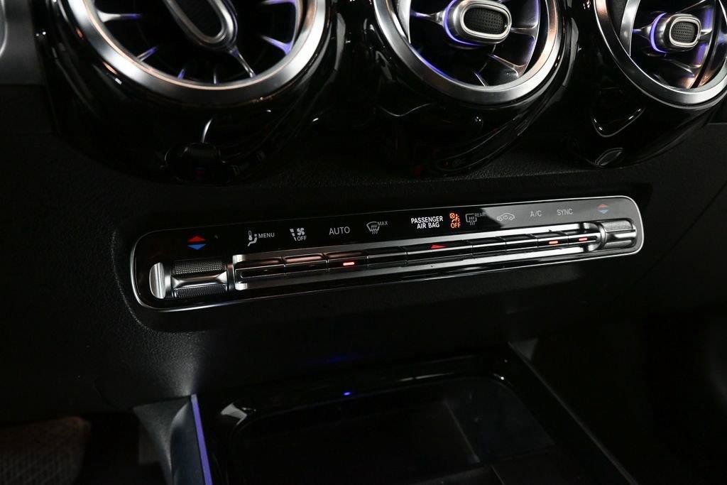 Certified 2021 Mercedes-Benz GLB 250 4MATIC image 14