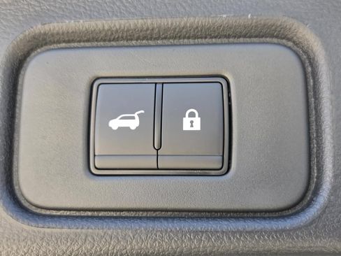 New 2026 Nissan Pathfinder SL FWD image 13