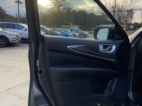 Used 2018 INFINITI QX60 Luxe image 11