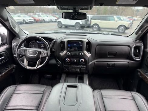 Used 2022 GMC Sierra 1500 Denali image 2
