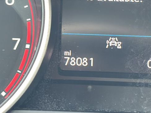 Used 2020 Volkswagen Tiguan SE FWD image 29