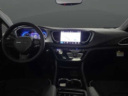 New 2026 Chrysler Pacifica Limited w/ S Appearance Package image 5