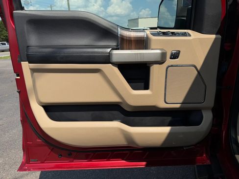 Used 2016 Ford F150 Lariat w/ Equipment Group 502A Luxury AWD/4WD image 15