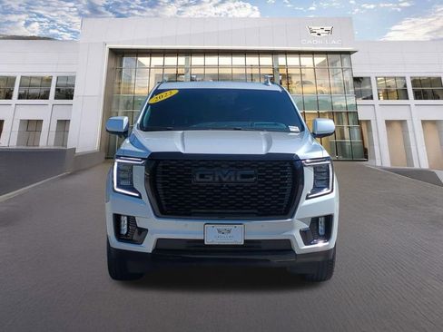 Used 2022 GMC Yukon XL Denali image 2