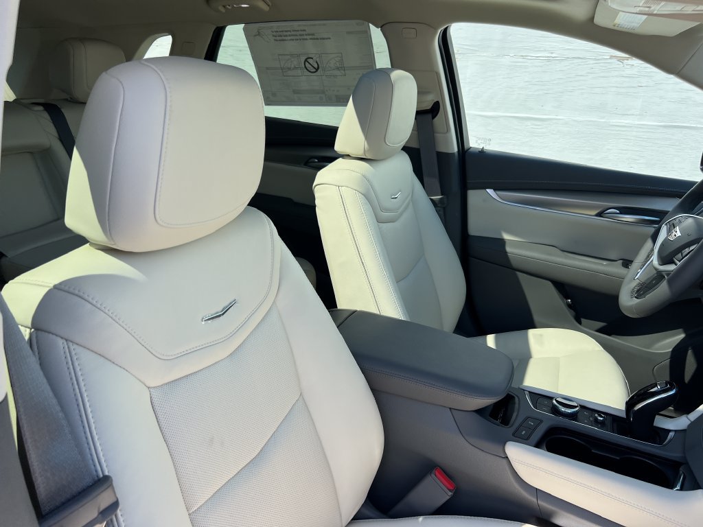 New 2026 Cadillac XT5 Premium Luxury w/ Driver Assist Package FWD image 25