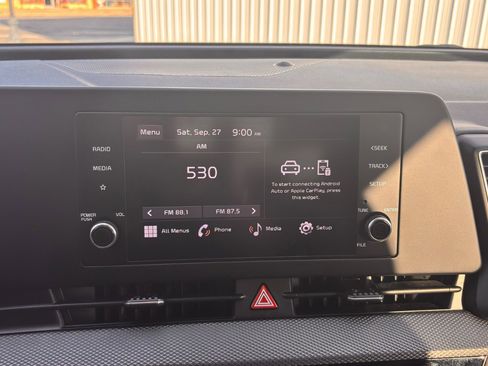 Used 2023 Kia Sportage LX image 28
