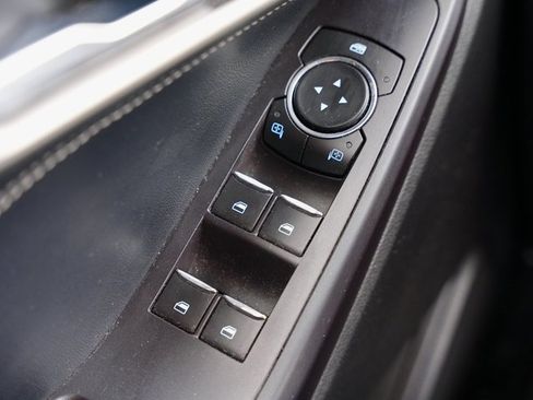 Used 2020 Ford Explorer XLT w/ Equipment Group 202A image 23