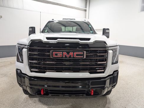 Used 2025 GMC Sierra 2500 AT4X w/ Snow Plow Prep/Camper Package image 8