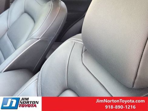 Used 2025 MAZDA CX-5 AWD 2.5 S w/ Preferred Package image 16
