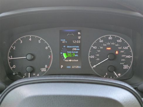 Used 2023 Toyota Corolla Cross L image 37