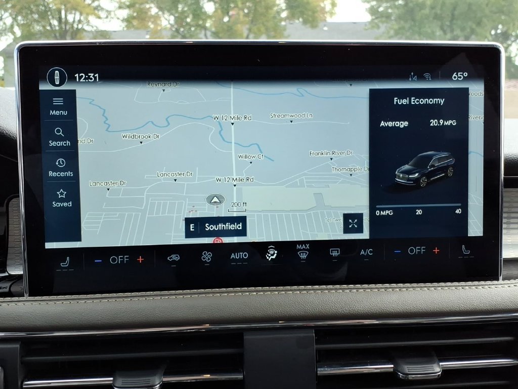 Certified 2023 Lincoln Corsair AWD image 17