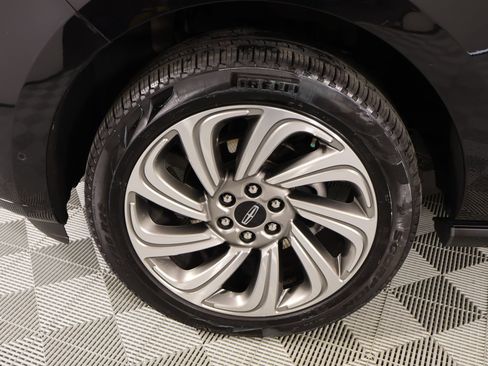 Used 2022 Lincoln Navigator Reserve image 19