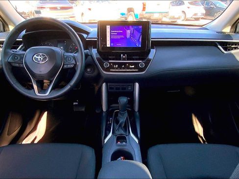 Used 2024 Toyota Corolla Cross LE FWD image 15