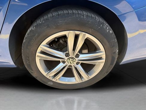 Used 2024 Volkswagen Jetta SE FWD image 34