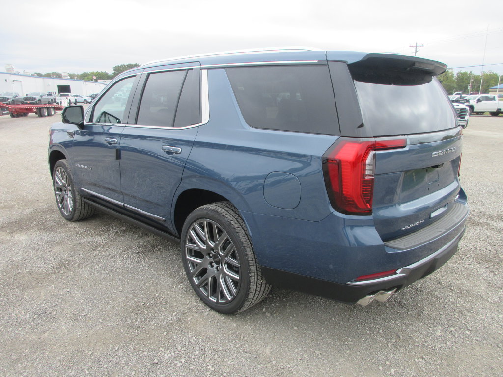 New 2026 GMC Yukon Denali Ultimate AWD/4WD image 6