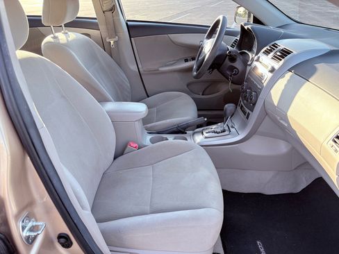 Used 2011 Toyota Corolla LE image 8