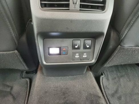 Used 2026 Nissan Rogue Platinum w/ Platinum Premium Package AWD/4WD image 36