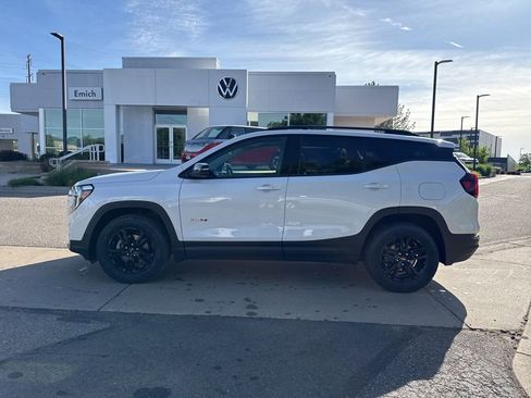 Used 2024 GMC Terrain AT4 w/ Infotainment Package II AWD/4WD image 2