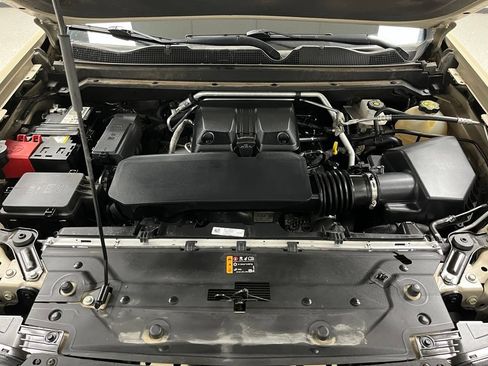 Used 2023 Chevrolet Colorado ZR2 w/ ZR2 Convenience Package III AWD/4WD image 61