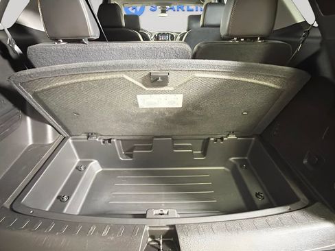 Used 2019 Chevrolet Traverse LT w/ LT Premium Package FWD image 29