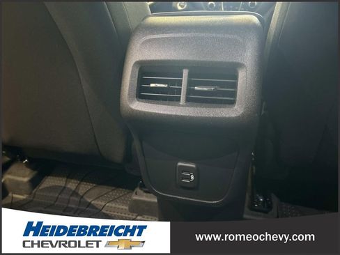 Certified 2024 Chevrolet Equinox LT w/ LPO, Floor Liner Package FWD image 17