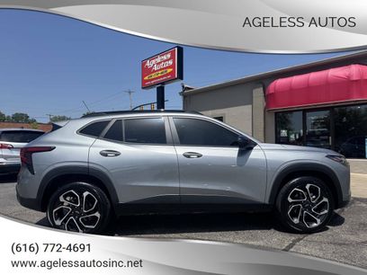 Used 2025 Chevrolet Trax RS w/ Sunroof Package