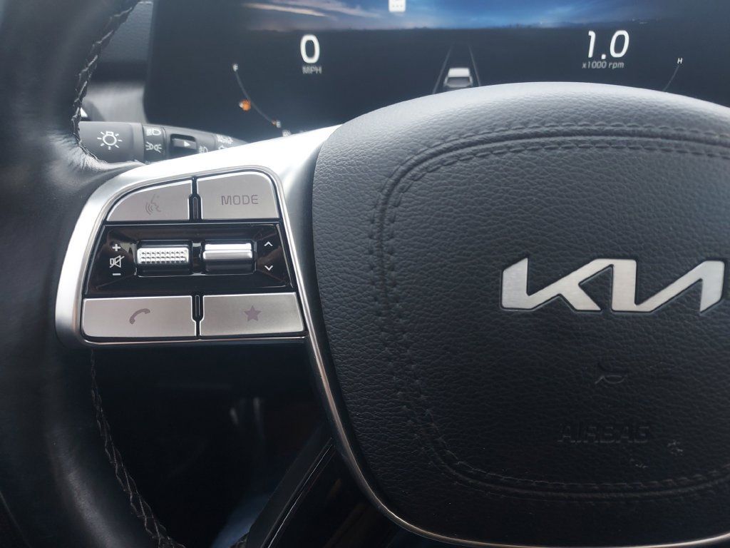 Used 2024 Kia Telluride SX Prestige AWD/4WD image 33