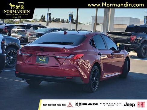 Used 2025 Toyota Camry LE FWD image 4
