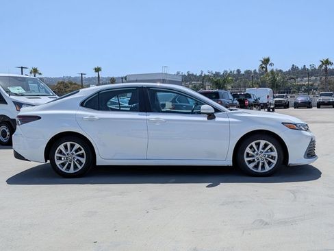 Used 2024 Toyota Camry LE image 4