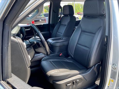 Used 2021 GMC Sierra 3500 Denali w/ Denali Ultimate Package AWD/4WD image 24
