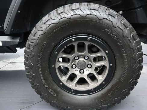 Used 2023 Jeep Wrangler Unlimited Rubicon 392 w/ Xtreme Recon 35" Tire Package image 10