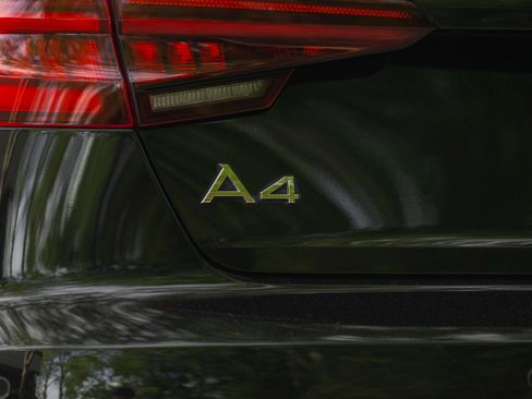 Used 2019 Audi A4 2.0T Premium Plus w/ Premium Plus Package image 76