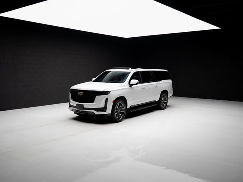 Used 2023 Cadillac Escalade ESV Sport image 83