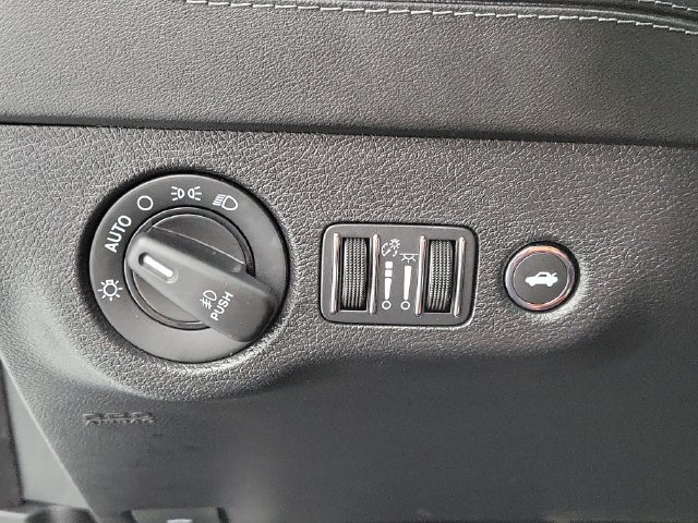 Used 2020 Dodge Charger Scat Pack w/ Dynamics Package RWD image 32