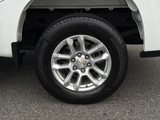 Used 2022 Chevrolet Silverado 1500 LT AWD/4WD image 11