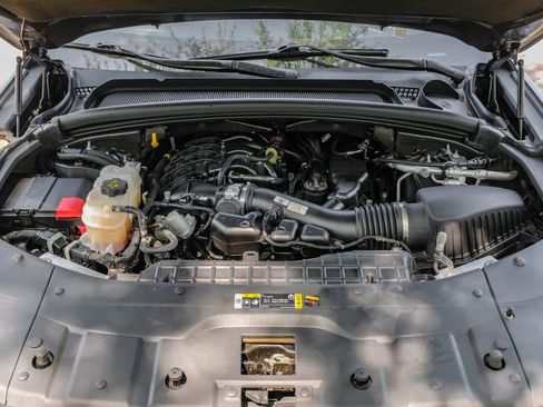 Used 2022 Jeep Grand Cherokee Limited image 7