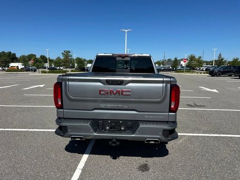 Used 2023 GMC Sierra 1500 Denali w/ Denali Reserve Package AWD/4WD image 8