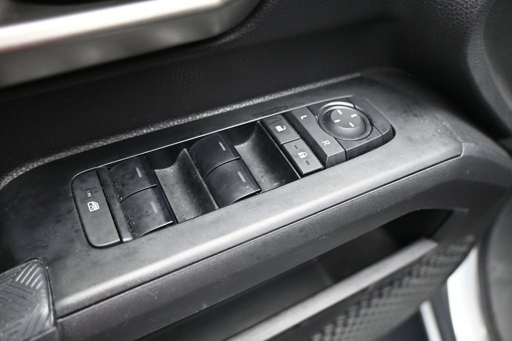 Used 2025 Toyota Tacoma TRD Off-Road AWD/4WD image 12