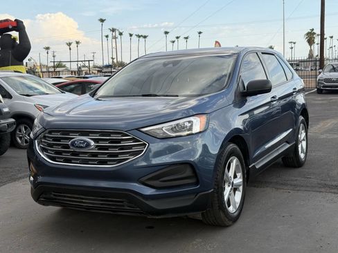 Used 2019 Ford Edge SE image 1