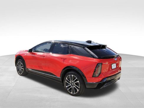New 2026 Cadillac Optiq Sport 1 image 3