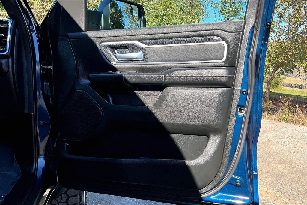Used 2022 RAM 1500 Big Horn AWD/4WD image 32