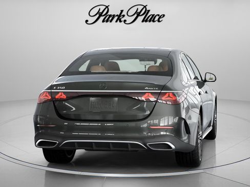 New 2026 Mercedes-Benz E 350 4MATIC Sedan image 17