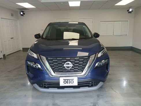 Used 2023 Nissan Rogue S AWD/4WD image 5