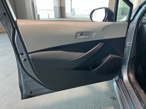 Used 2023 Toyota Corolla LE w/ Carpet Mat Package (TMS) FWD image 15
