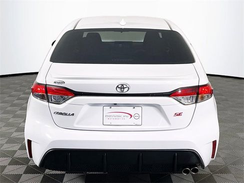 Used 2023 Toyota Corolla SE image 7