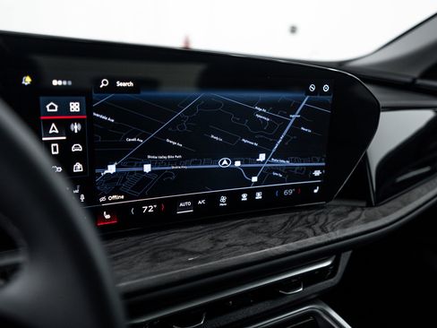 Certified 2025 Audi Q5 Premium Plus w/ Premium Plus image 10