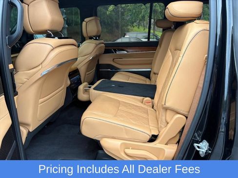 Used 2022 Jeep Grand Wagoneer Series III w/ Flexible Seating Group AWD/4WD image 20