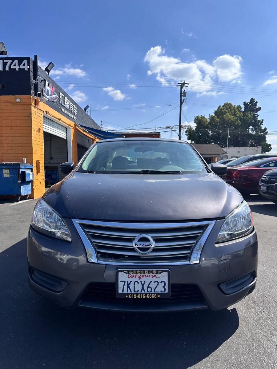Used 2014 Nissan Sentra SV w/ SV Driver Package FWD image 2